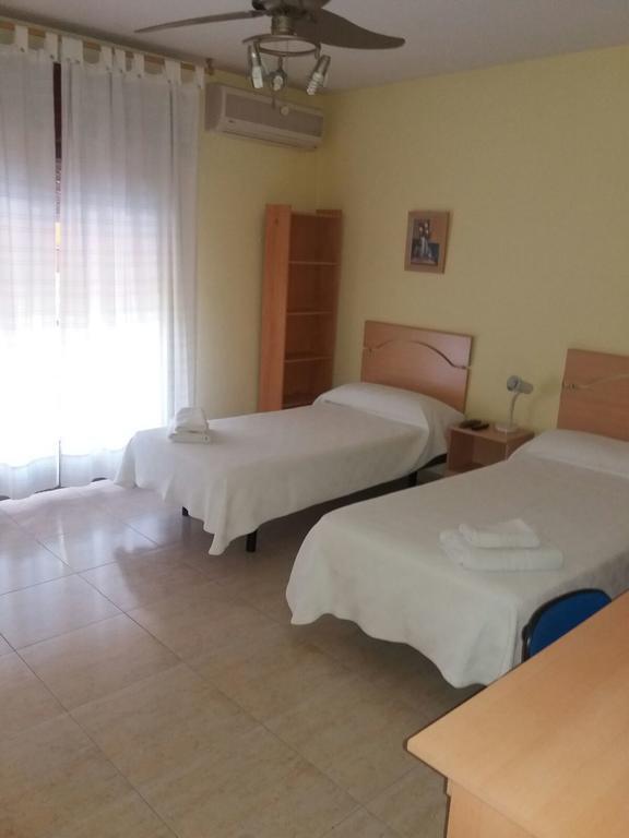Hostal Jose Luis ブルネテ エクステリア 写真