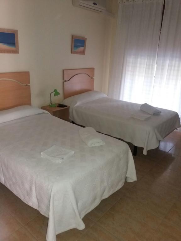 Hostal Jose Luis ブルネテ エクステリア 写真