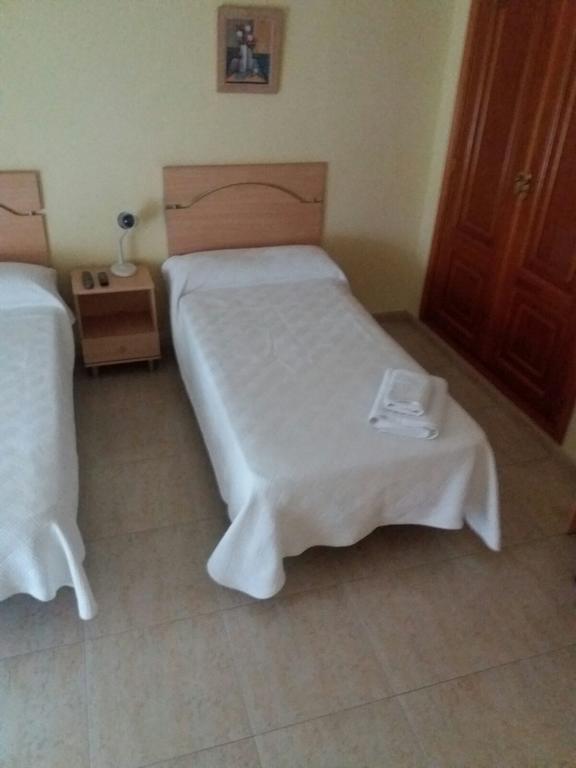 Hostal Jose Luis ブルネテ エクステリア 写真