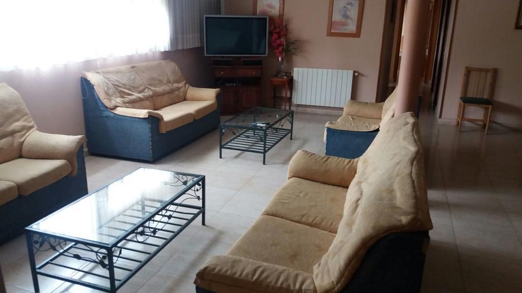 Hostal Jose Luis ブルネテ エクステリア 写真